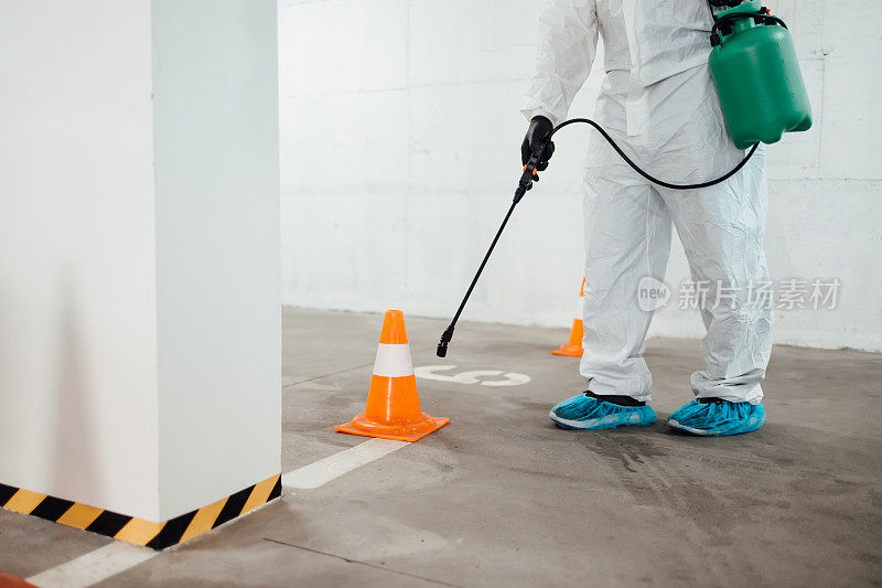 Spraying, disinfection and decontamination